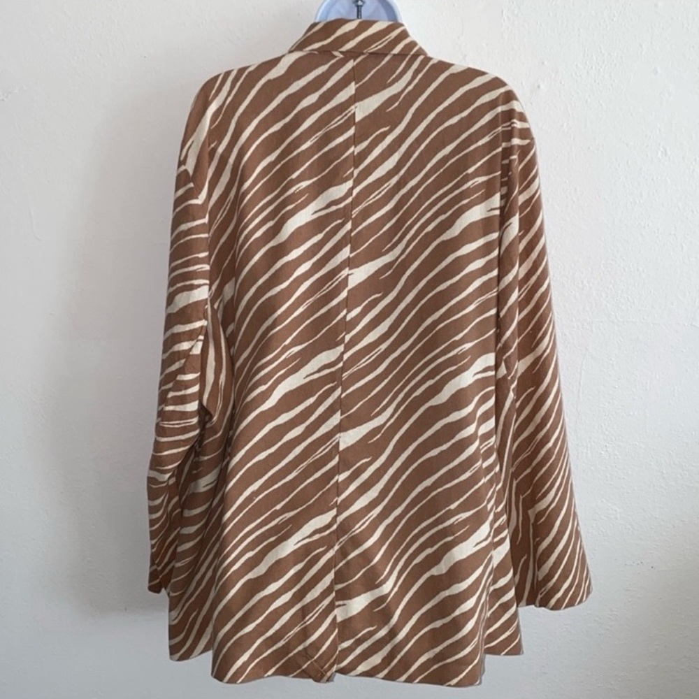 a. new. day Zebra Blazer & Short Set EUC - Picture 4 of 12
